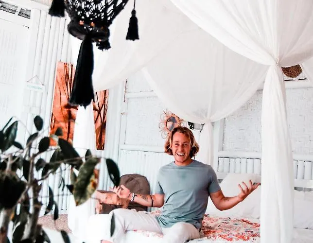 Tropical Glamping Nusa Penida - Private Romantic Seaside Diamond