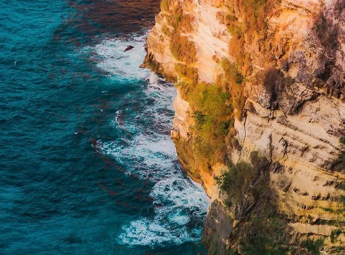 Tropical Glamping Nusa Penida - Private Romantic Seaside Diamond Villa Polilit