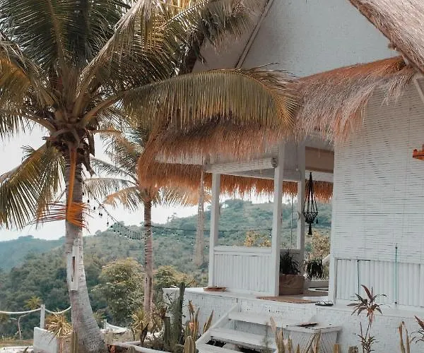 Tropical Glamping Nusa Penida - Private Romantic Seaside Diamond