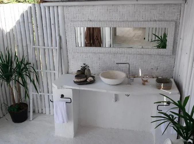 Tropical Glamping Nusa Penida - Private Romantic Seaside Diamond Villa Polilit